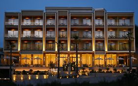 Muze Hotel